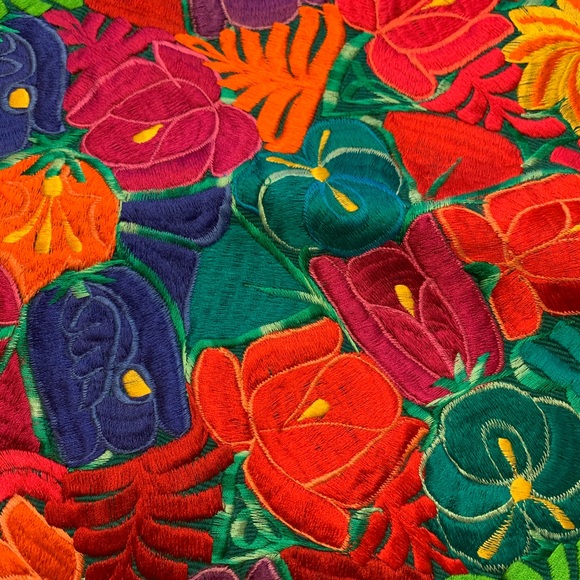 Table runner - Picture 4 of 6